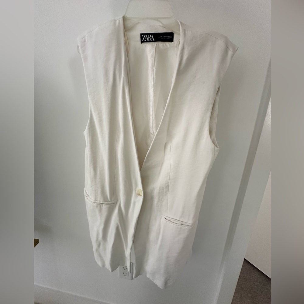 Zara button vest oversized